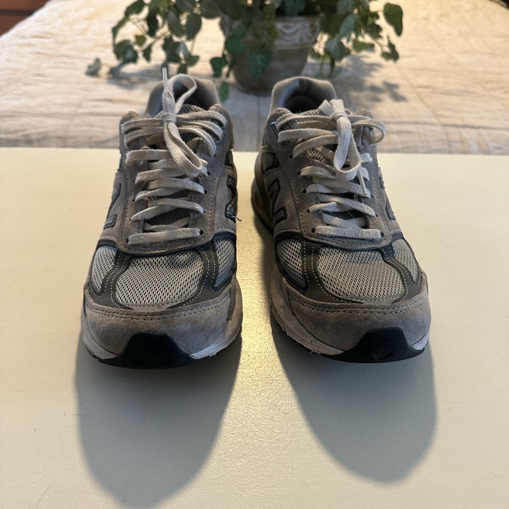 New Balance 990v5 Grey Sneakers Size 8.5 - Picture 5 of 8